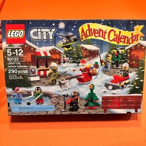 Lego City Adventure Calendar public Works set 60133